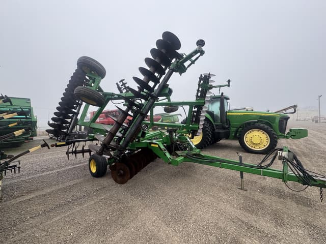 Image of John Deere 637 equipment image 3