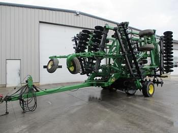 2011 John Deere 637 Equipment Image0