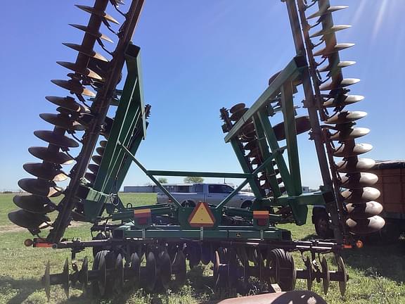 Image of John Deere 637 equipment image 4