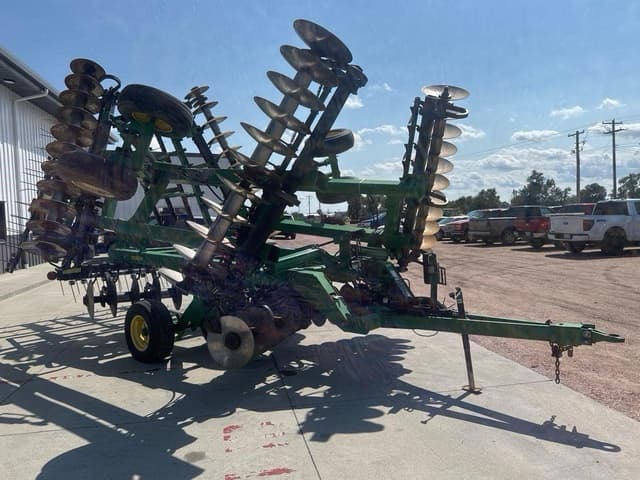 Image of John Deere 637 equipment image 2