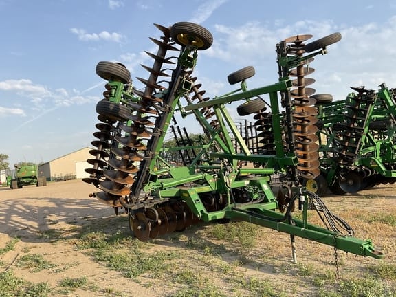 Main image John Deere 637
