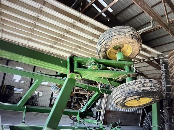 Image of John Deere 637 equipment image 3