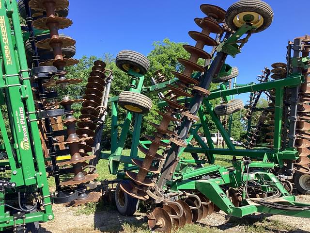 Image of John Deere 637 equipment image 1