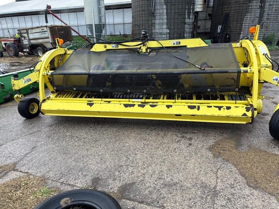 2011 John Deere 640C Equipment Image0