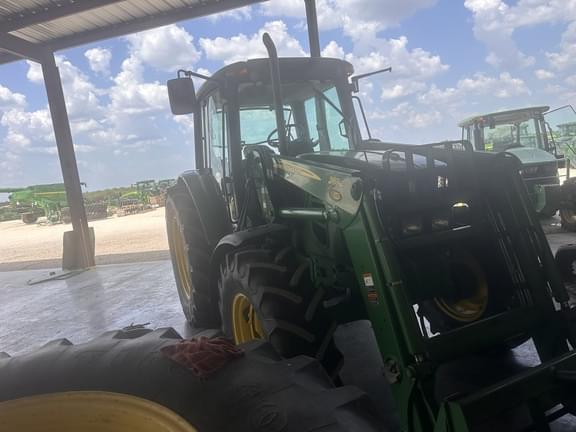 Image of John Deere 6430 equipment image 2