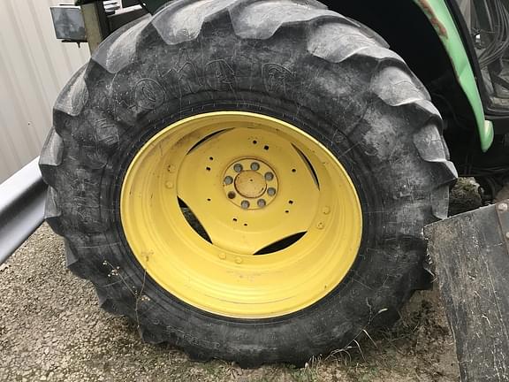 Image of John Deere 6430 equipment image 4
