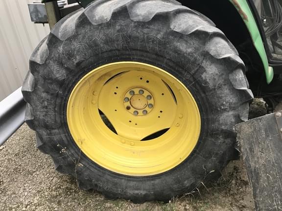 Image of John Deere 6430 equipment image 4