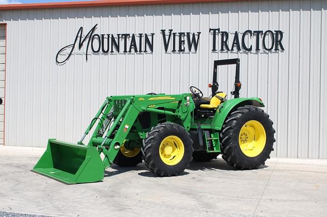 Image of John Deere 6430 equipment image 2