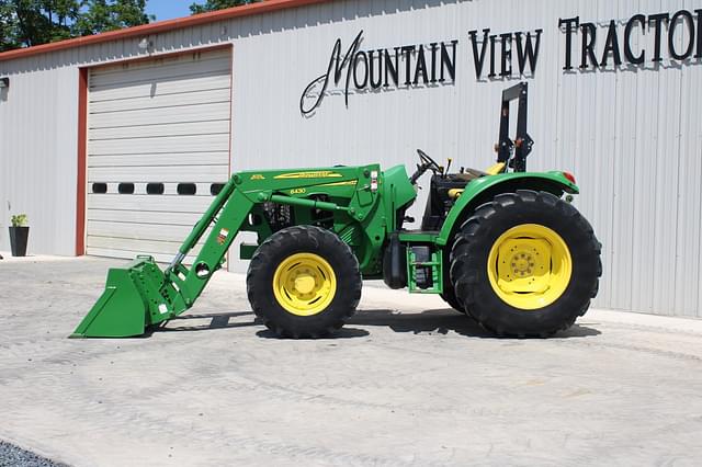 Image of John Deere 6430 equipment image 3