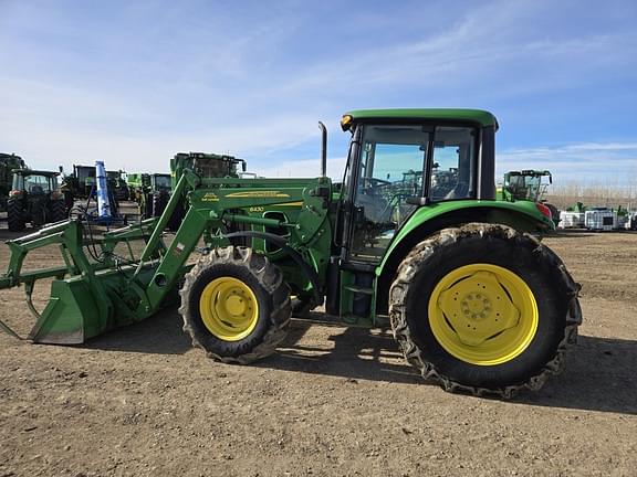 Image of John Deere 6430 equipment image 2