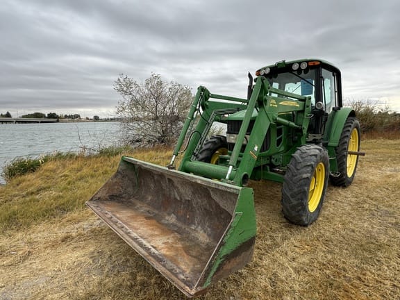 2011 John Deere 6430 Premium Equipment Image0