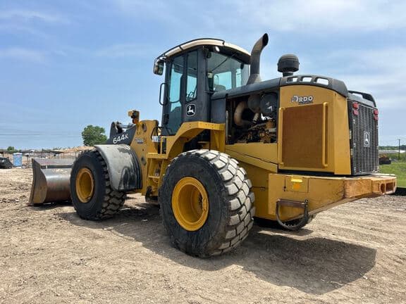 Image of John Deere 644K equipment image 2
