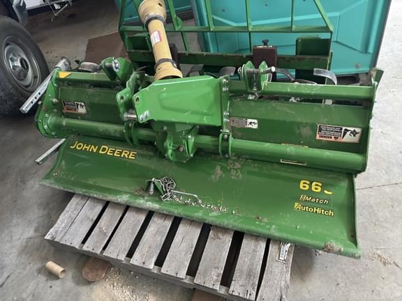 Image of John Deere 665 equipment image 4