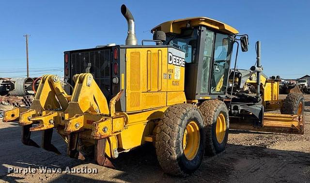 Image of John Deere 672G equipment image 4