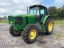 2011 John Deere 7130 Image