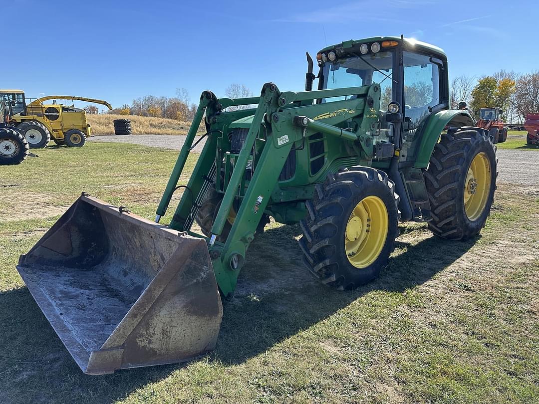 Image of John Deere 7130 Premium Primary image