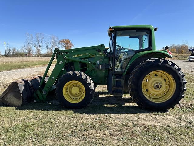 Image of John Deere 7130 Premium equipment image 1