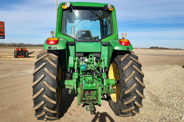 Image of John Deere 7130 equipment image 4