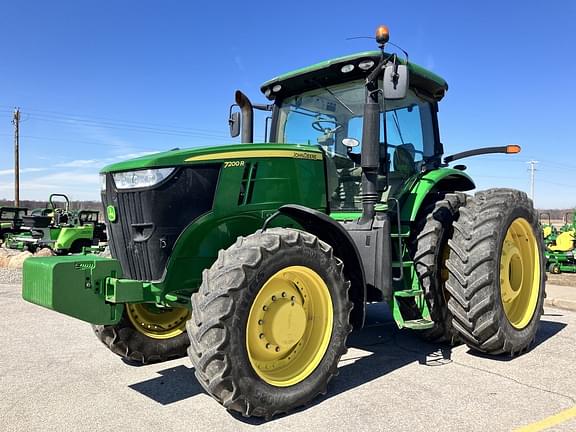 Image of John Deere 7200R Primary image