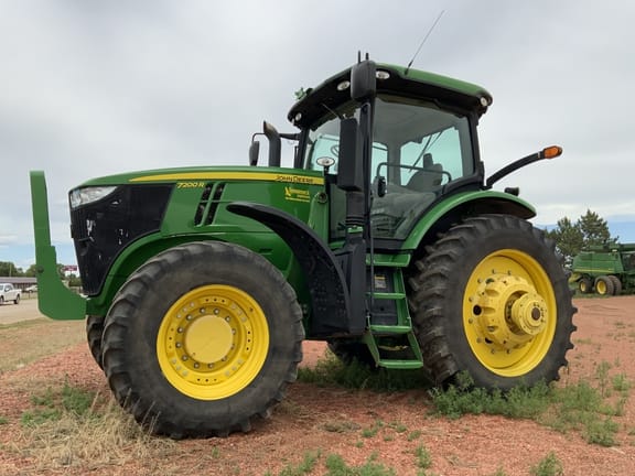 Main image John Deere 7200R