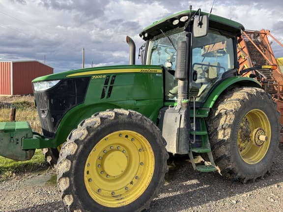 Image of John Deere 7200R equipment image 1