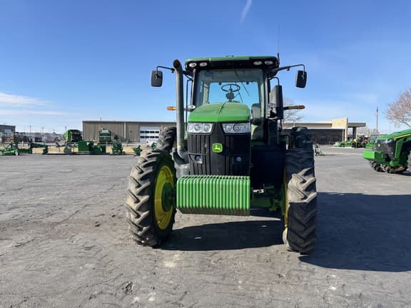 Image of John Deere 7200R equipment image 2