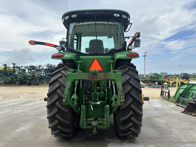 Image of John Deere 7200R equipment image 4