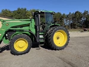 2011 John Deere 7200R Image