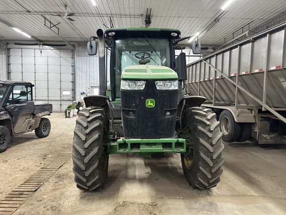 Image of John Deere 7200R equipment image 2