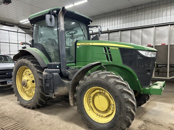 Image of John Deere 7200R Primary image