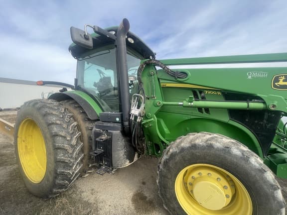 Image of John Deere 7200R equipment image 3