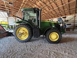 2011 John Deere 7215R Image