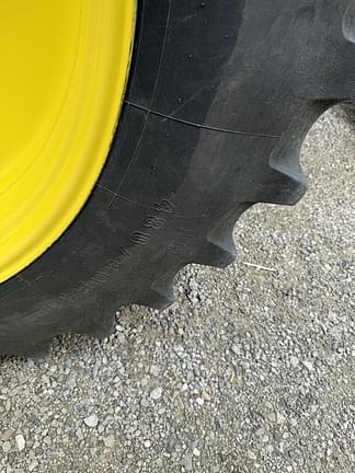 Image of John Deere 7215R equipment image 3