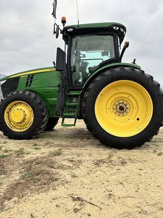Image of John Deere 7215R equipment image 2