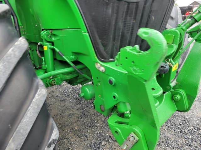 Image of John Deere 7215R equipment image 3