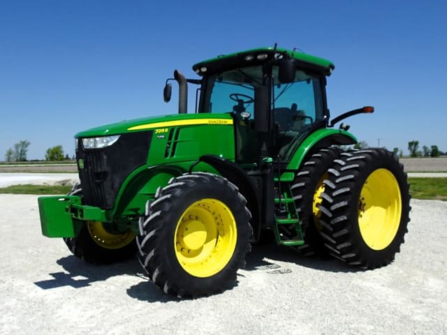 Image of John Deere 7215R equipment image 2