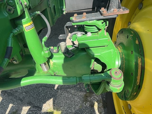 Image of John Deere 7215R equipment image 4