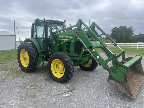 Image of John Deere 7230 equipment image 1