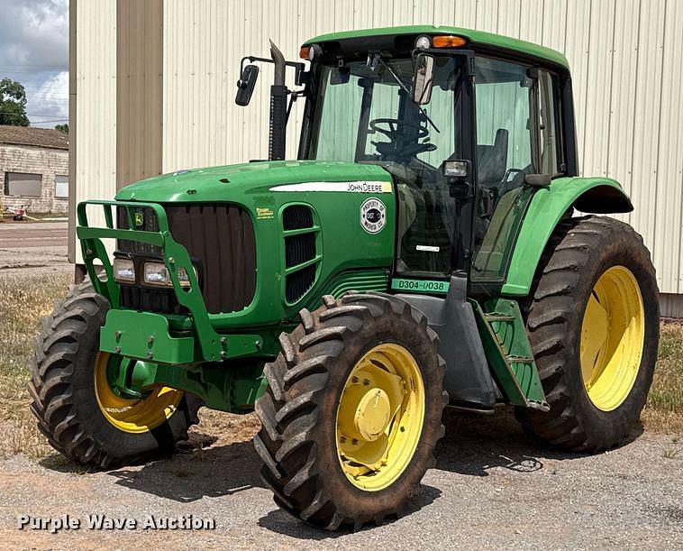 Image of John Deere 7230 Primary image