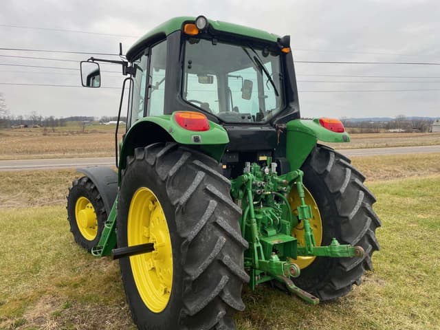 Image of John Deere 7230 equipment image 3