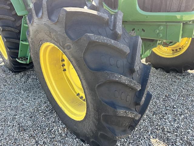 Image of John Deere 7230 Premium equipment image 4