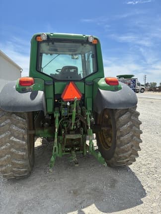 Image of John Deere 7230 Premium equipment image 3