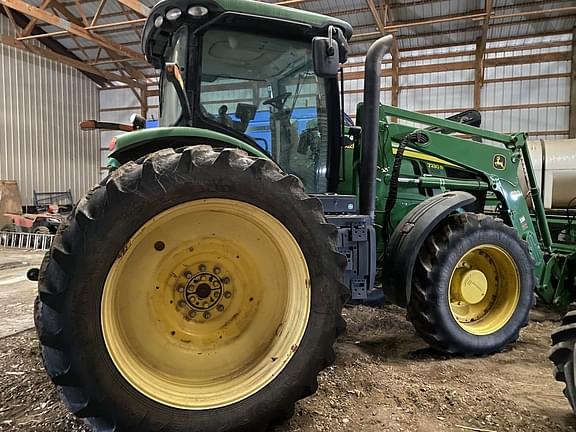 Image of John Deere 7230R equipment image 1