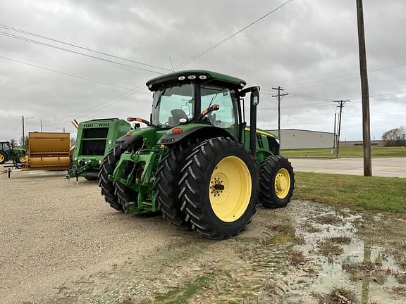 Image of John Deere 7230R equipment image 4