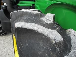 Main image John Deere 7230R 25