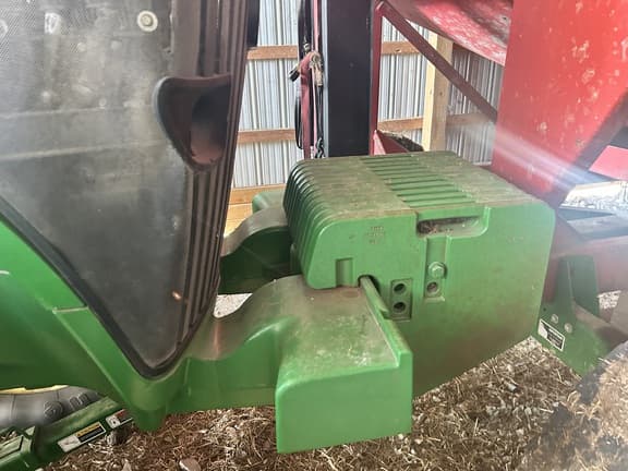 Image of John Deere 7230R equipment image 3