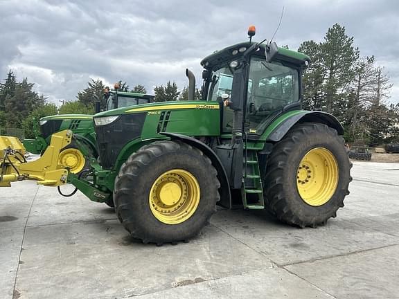 Image of John Deere 7260R Primary image