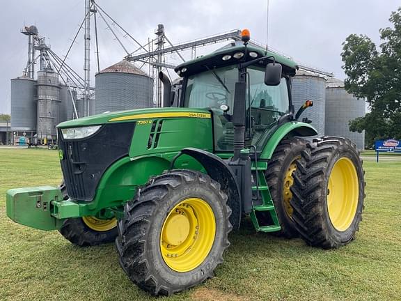 Image of John Deere 7260R equipment image 1