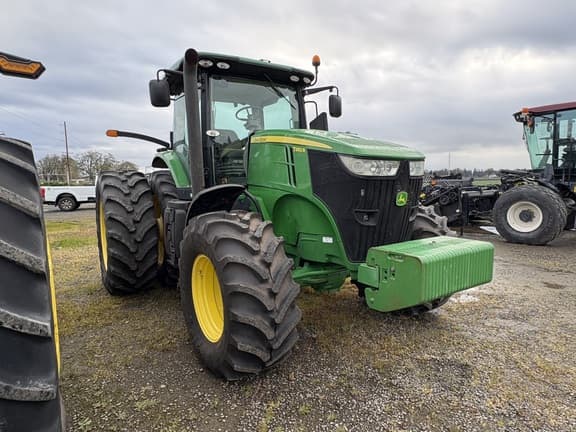 Image of John Deere 7260R equipment image 4