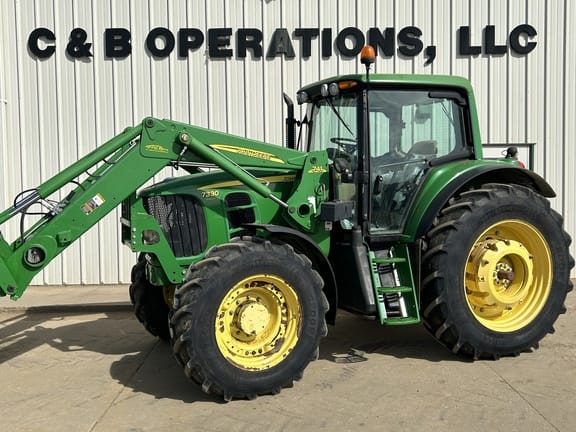 2011 John Deere 7330 Equipment Image0
